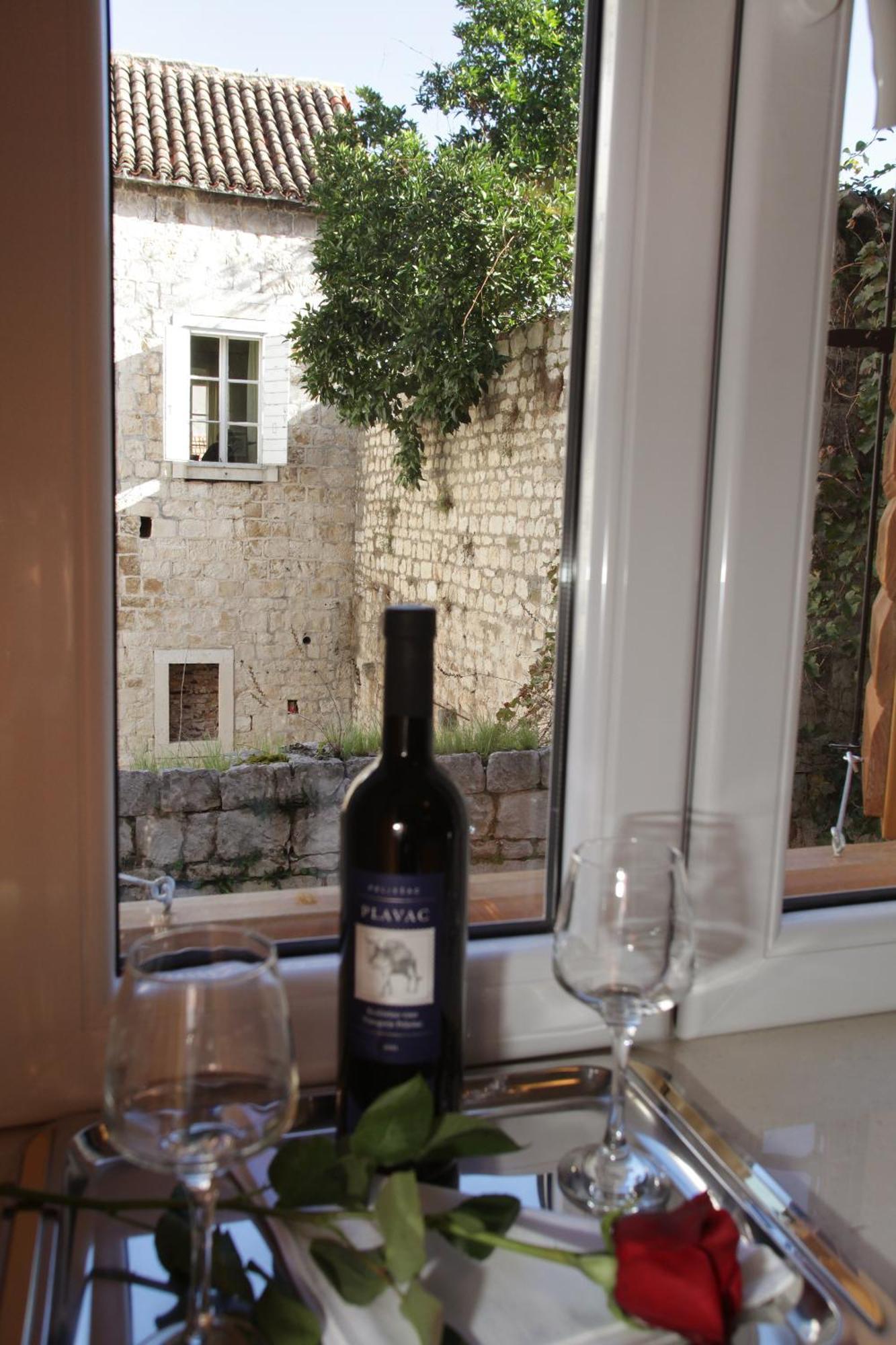 Apartments Dora -Free Parking Trogir Exteriör bild